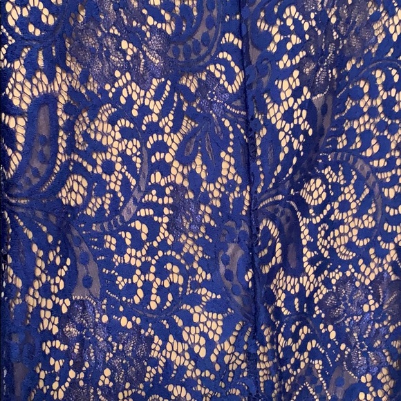 Blue lace cocktail dress - Picture 2 of 3